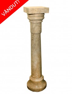 PIEDESTAL DIN MARMURĂ