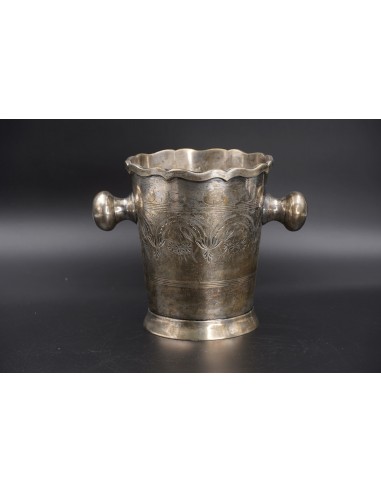 ELEGANTĂ FRAPIERĂ CU MÂNERE