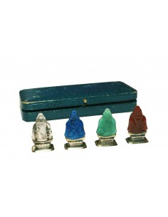 RAFINATI SUPORŢI DIN ARGINT...