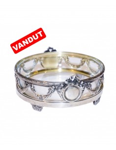 GRAȚIOASĂ FRUCTIERĂ ÎN STIL...