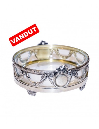 GRAȚIOASĂ FRUCTIERĂ ÎN STIL EMPIRE