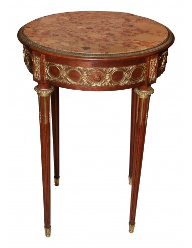 MĂSUȚĂ ROTUNDĂ DE SALON