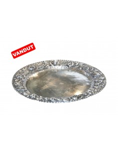 SPLENDIDĂ FRUCTIERĂ